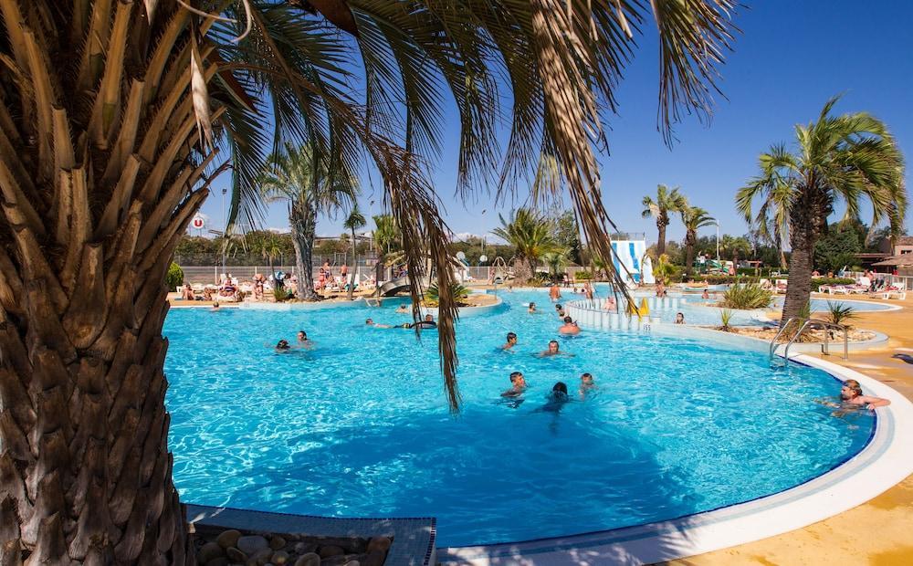 Camping Resort Les Champs Blancs Agde Exterior photo