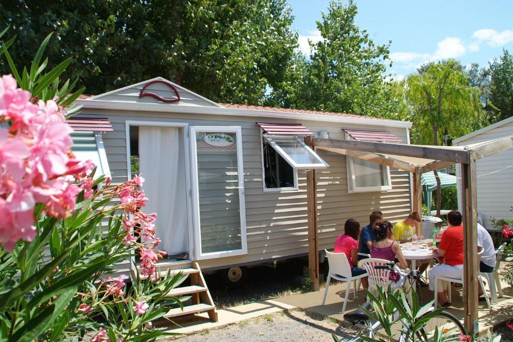 Camping Resort Les Champs Blancs Agde Room photo