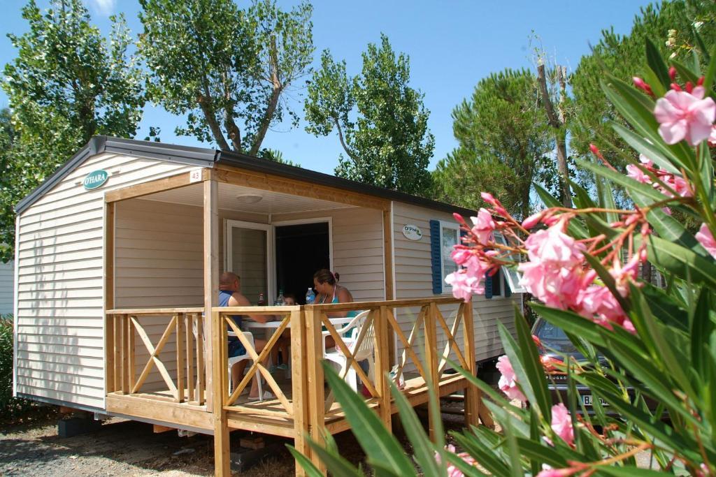 Camping Resort Les Champs Blancs Agde Room photo