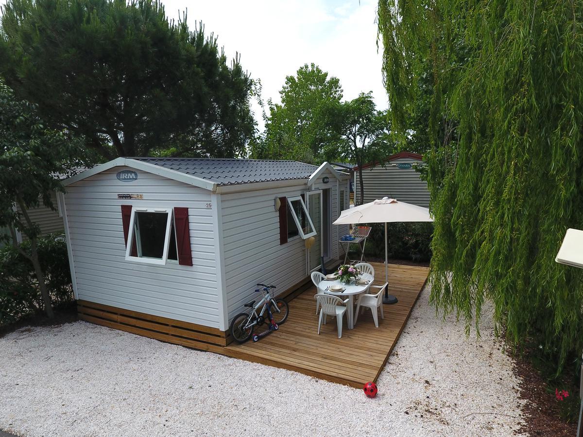 Camping Resort Les Champs Blancs Agde Exterior photo