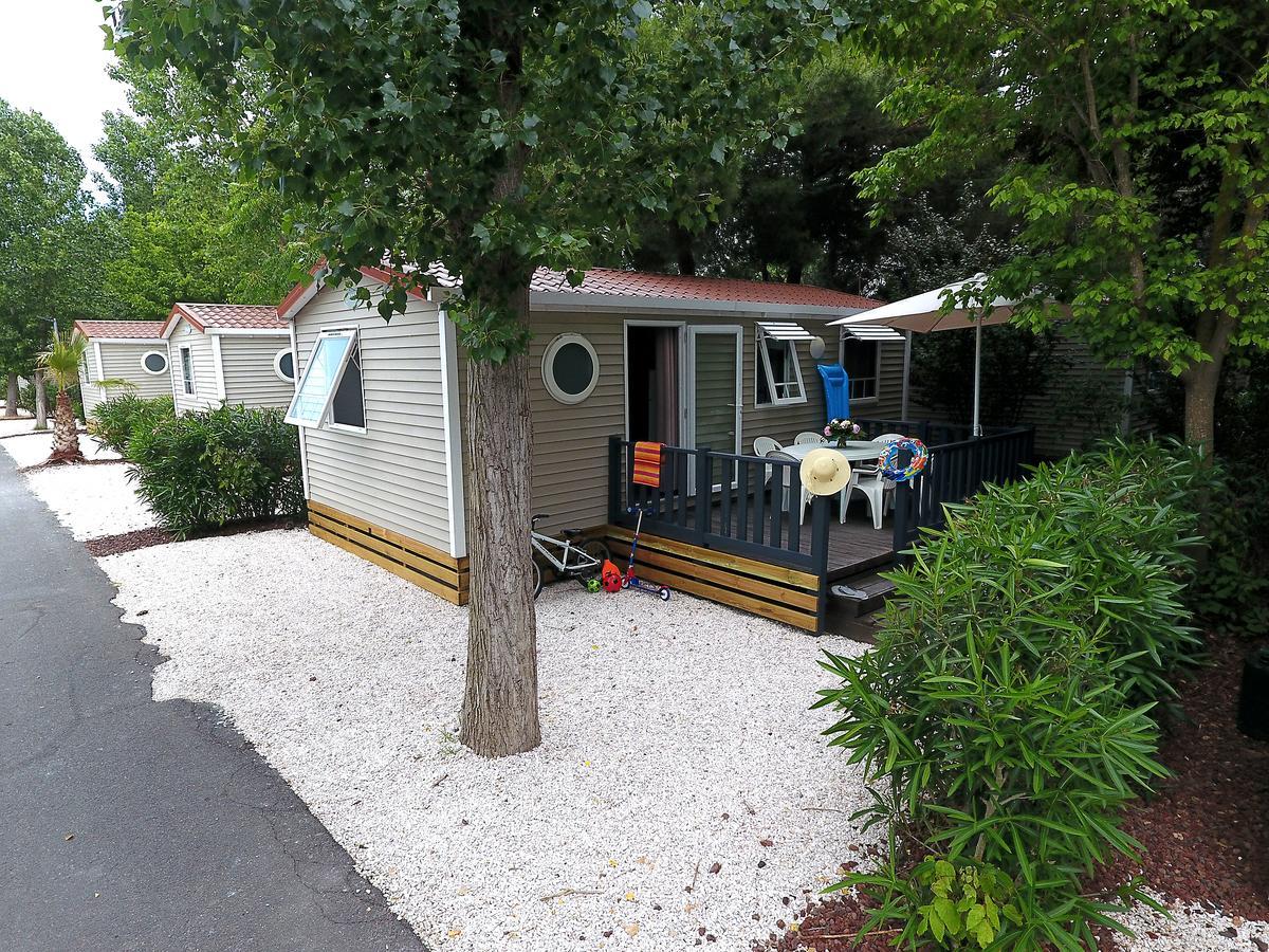 Camping Resort Les Champs Blancs Agde Exterior photo