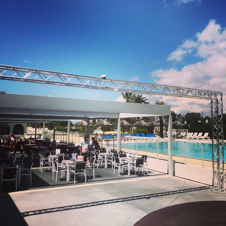 Camping Resort Les Champs Blancs Agde Exterior photo